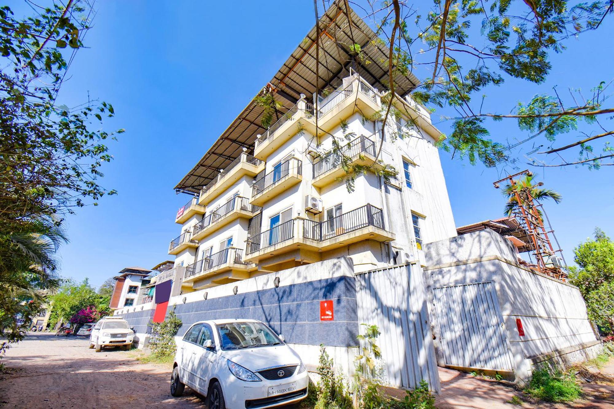 Fabhotel Shree Sai Residency - In Tungarli होटल